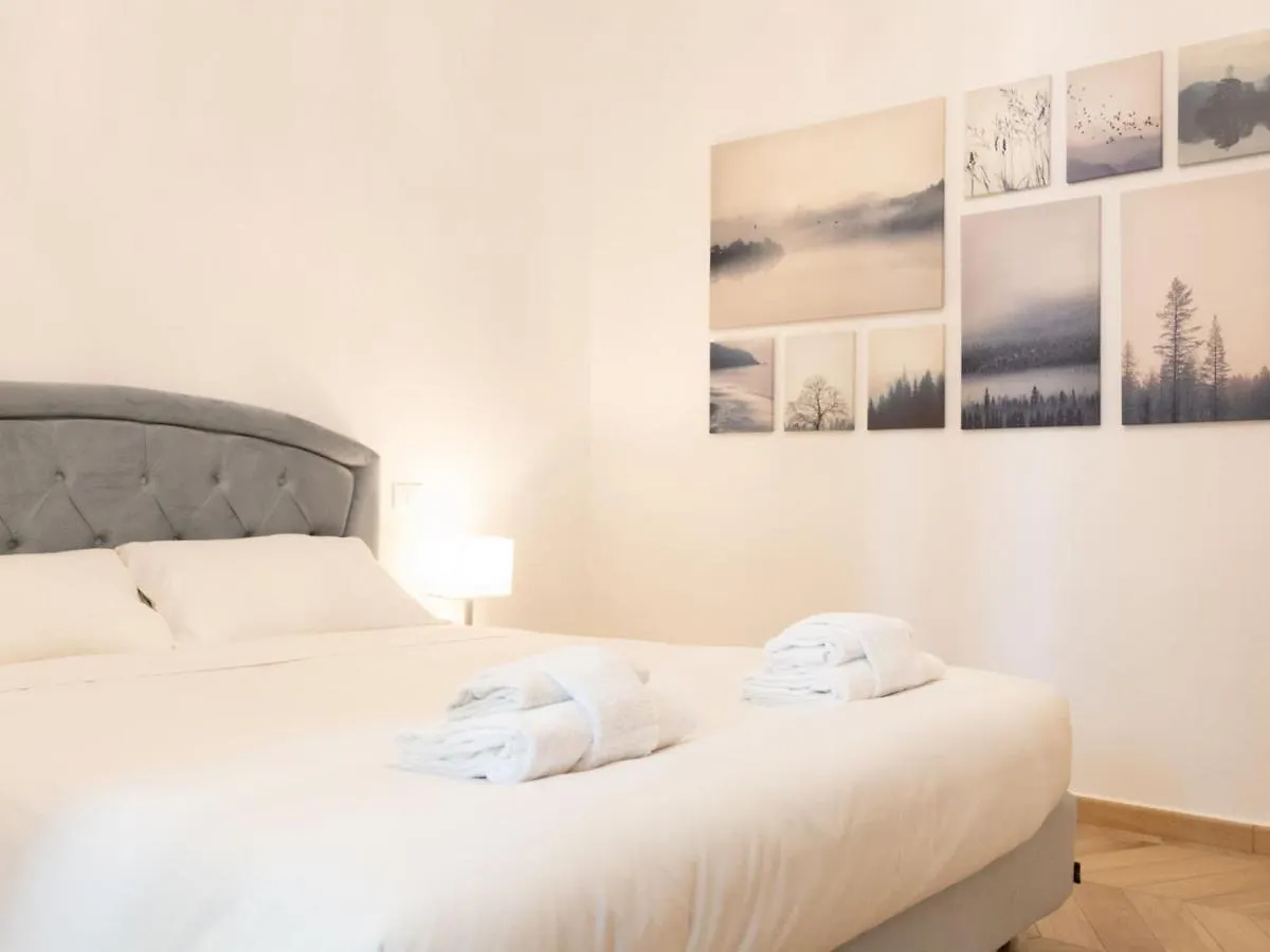 The Best Rent - Elegant Five-Bedrooms Apartment Near Colosseo Rome